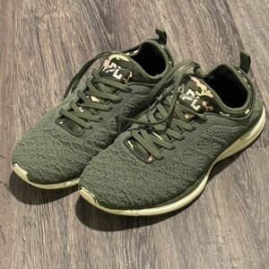APL | The Techloom Phantom Sneaker Green Pink Camo Sz 9.5